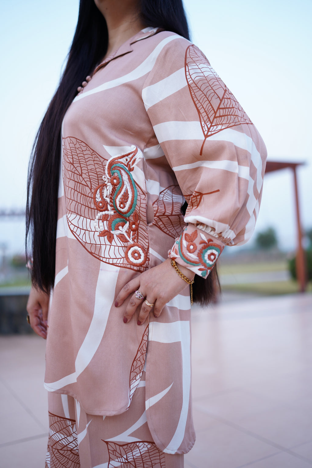 Peach leaf print 2-piece suite