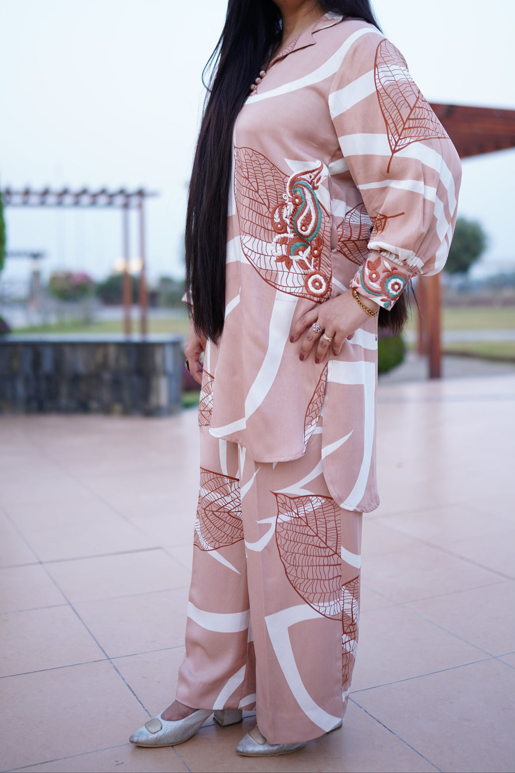 Peach leaf print 2-piece suite